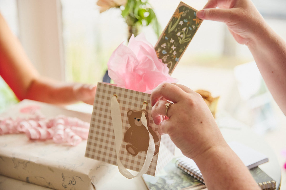 Meet the Maker: Casi Hall, Omie Oh My!