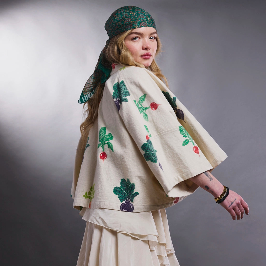 cropped layering jacket veggie print