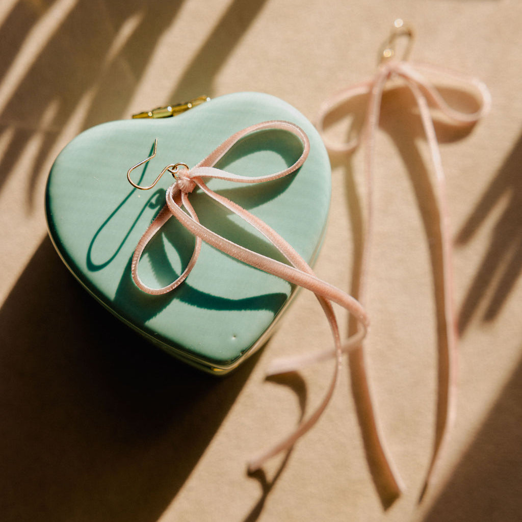 velvet ribbon bow earring